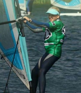  Windsurfista en solitario 